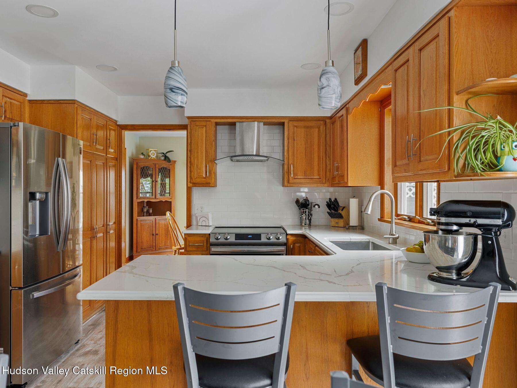 Lake Katrine, New York, 12449, United States, 4 Bedrooms Bedrooms, ,3 BathroomsBathrooms,Residential,For Sale,1987709