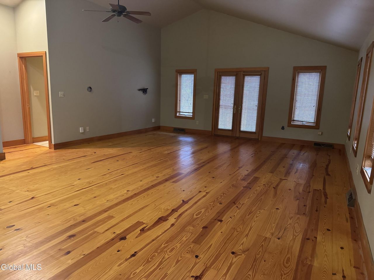 Rexford, New York, 12148, United States, 3 Bedrooms Bedrooms, ,3 BathroomsBathrooms,Residential,For Sale,2001928