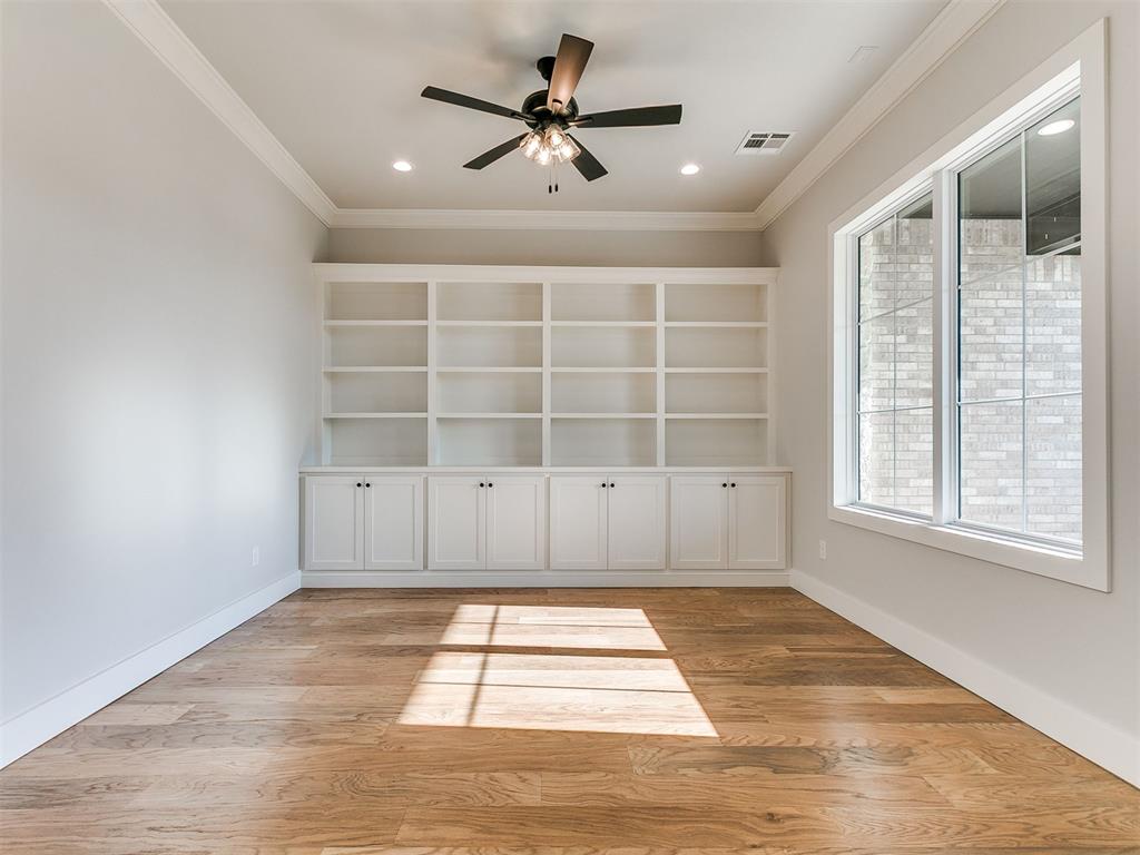 Edmond, Oklahoma, 73025, United States, 4 Bedrooms Bedrooms, ,4 BathroomsBathrooms,Residential,For Sale,1981952