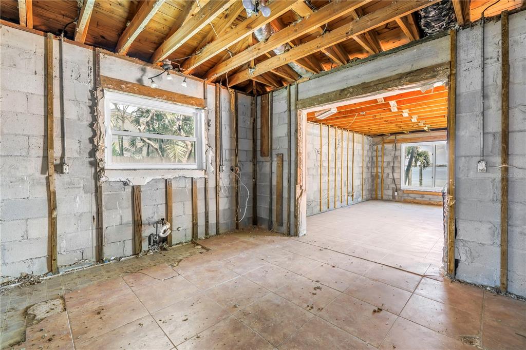 St Pete Beach, Florida, 33706, United States, 3 Bedrooms Bedrooms, ,2 BathroomsBathrooms,Residential,For Sale,1942197