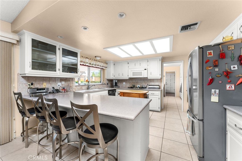 Yucaipa, California, 92399, United States, 3 Bedrooms Bedrooms, ,3 BathroomsBathrooms,Residential,For Sale,1981591