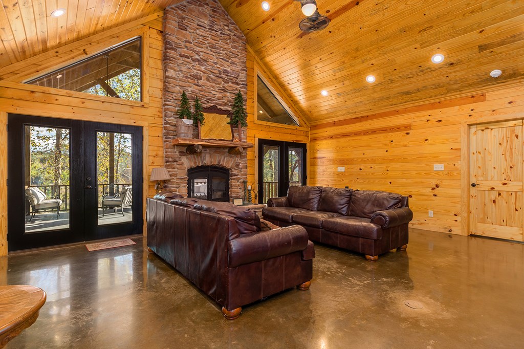 Huntington, Texas, 75949, United States, 3 Bedrooms Bedrooms, ,2 BathroomsBathrooms,Residential,For Sale,2002492