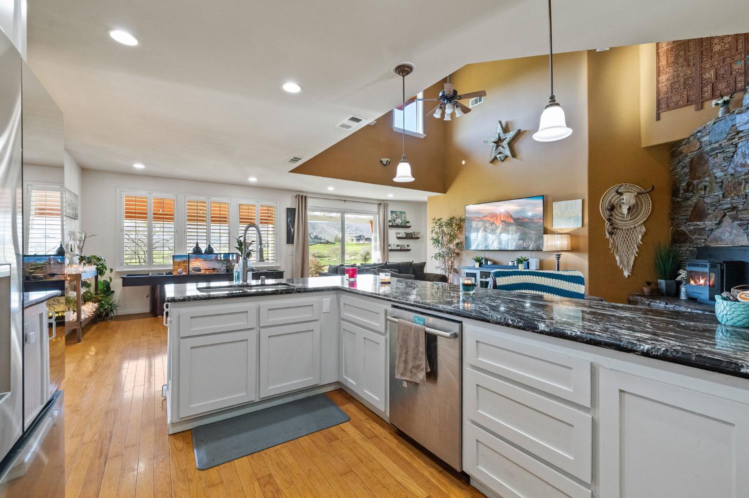 Copperopolis, California, 95228, United States, 4 Bedrooms Bedrooms, ,3 BathroomsBathrooms,Residential,For Sale,2008854