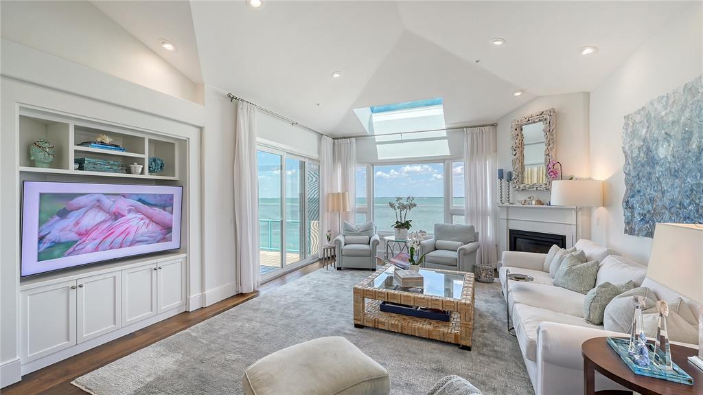 Longboat Key, Florida, 34228, United States, 3 Bedrooms Bedrooms, ,4 BathroomsBathrooms,Residential,For Sale,1777241
