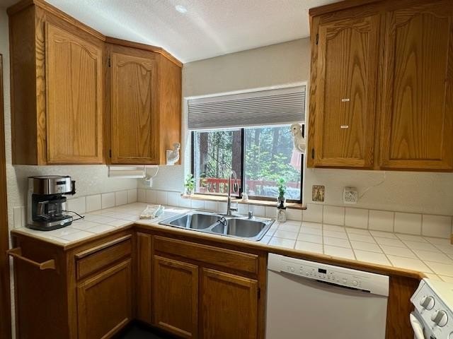 Arnold, California, 95223, United States, 3 Bedrooms Bedrooms, ,2 BathroomsBathrooms,Residential,For Sale,1873317