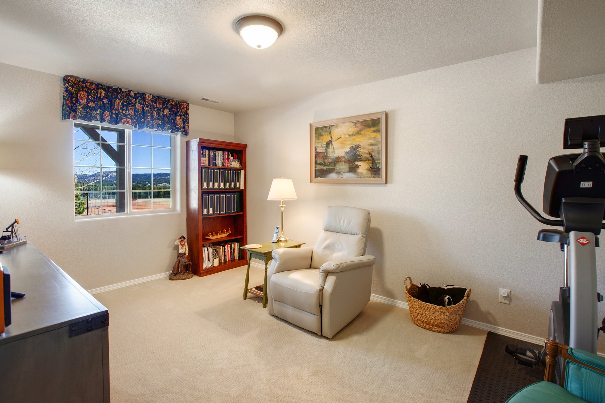 Woodland Park, Colorado, 80863, United States, 4 Bedrooms Bedrooms, ,3 BathroomsBathrooms,Residential,For Sale,1736513