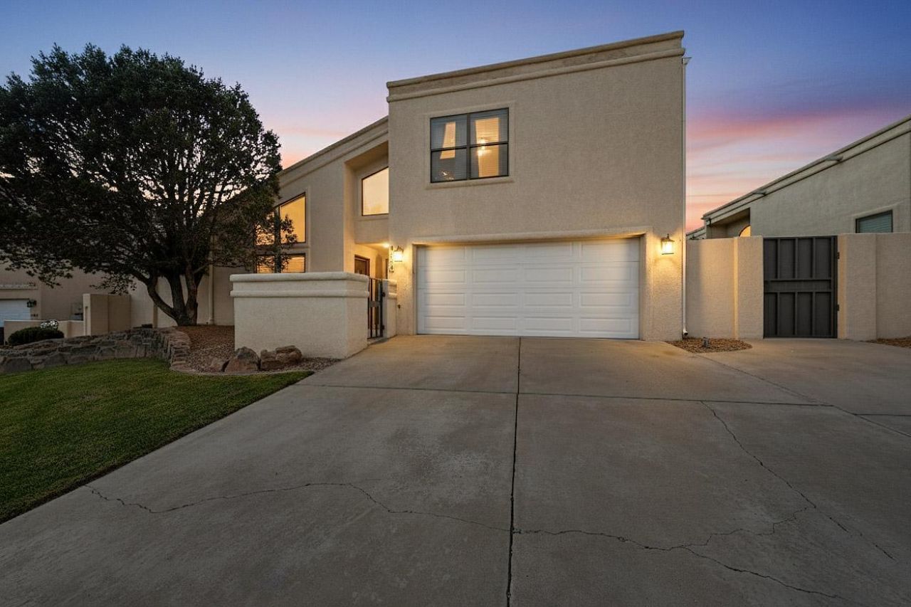 Albuquerque, New Mexico, 87109, United States, 3 Bedrooms Bedrooms, ,3 BathroomsBathrooms,Residential,For Sale,1949452