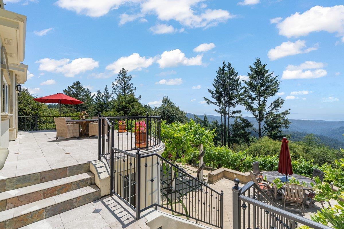 Los Gatos, California, 95033, United States, 5 Bedrooms Bedrooms, ,4 BathroomsBathrooms,Residential,For Sale,1744780