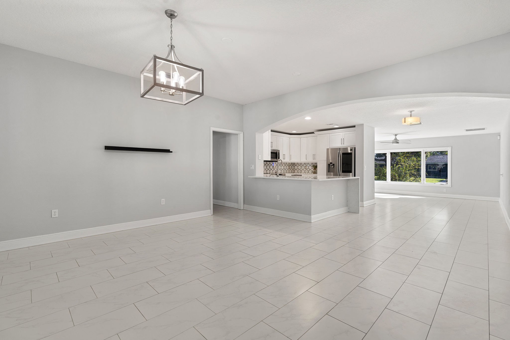 Largo, Florida, 33771, United States, 5 Bedrooms Bedrooms, ,3 BathroomsBathrooms,Residential,For Sale,1980944