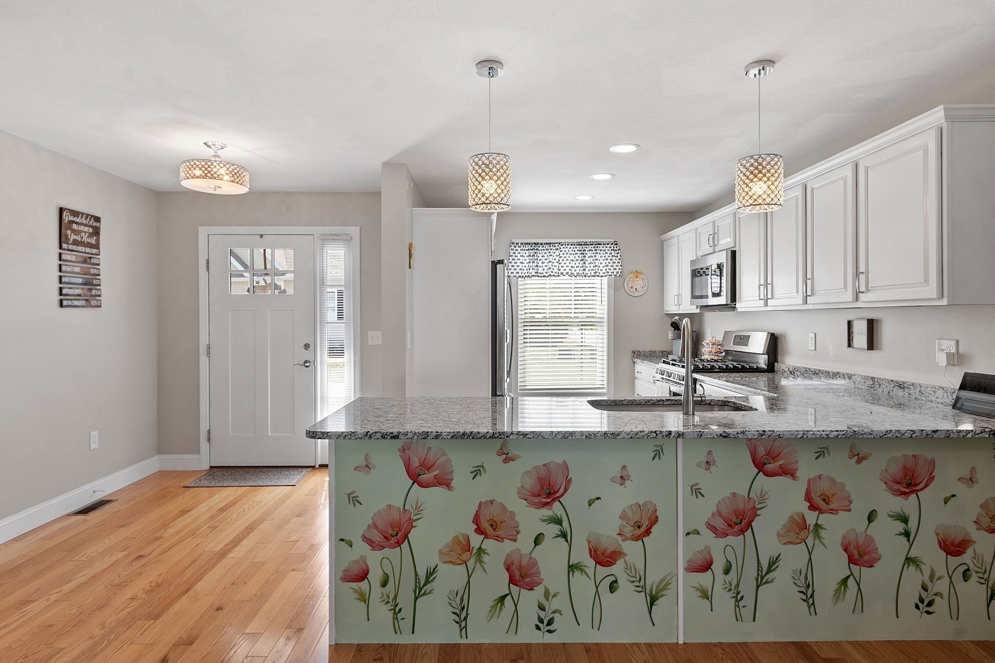 Pelham, New Hampshire, 03076, United States, 2 Bedrooms Bedrooms, ,2 BathroomsBathrooms,Residential,For Sale,1941586