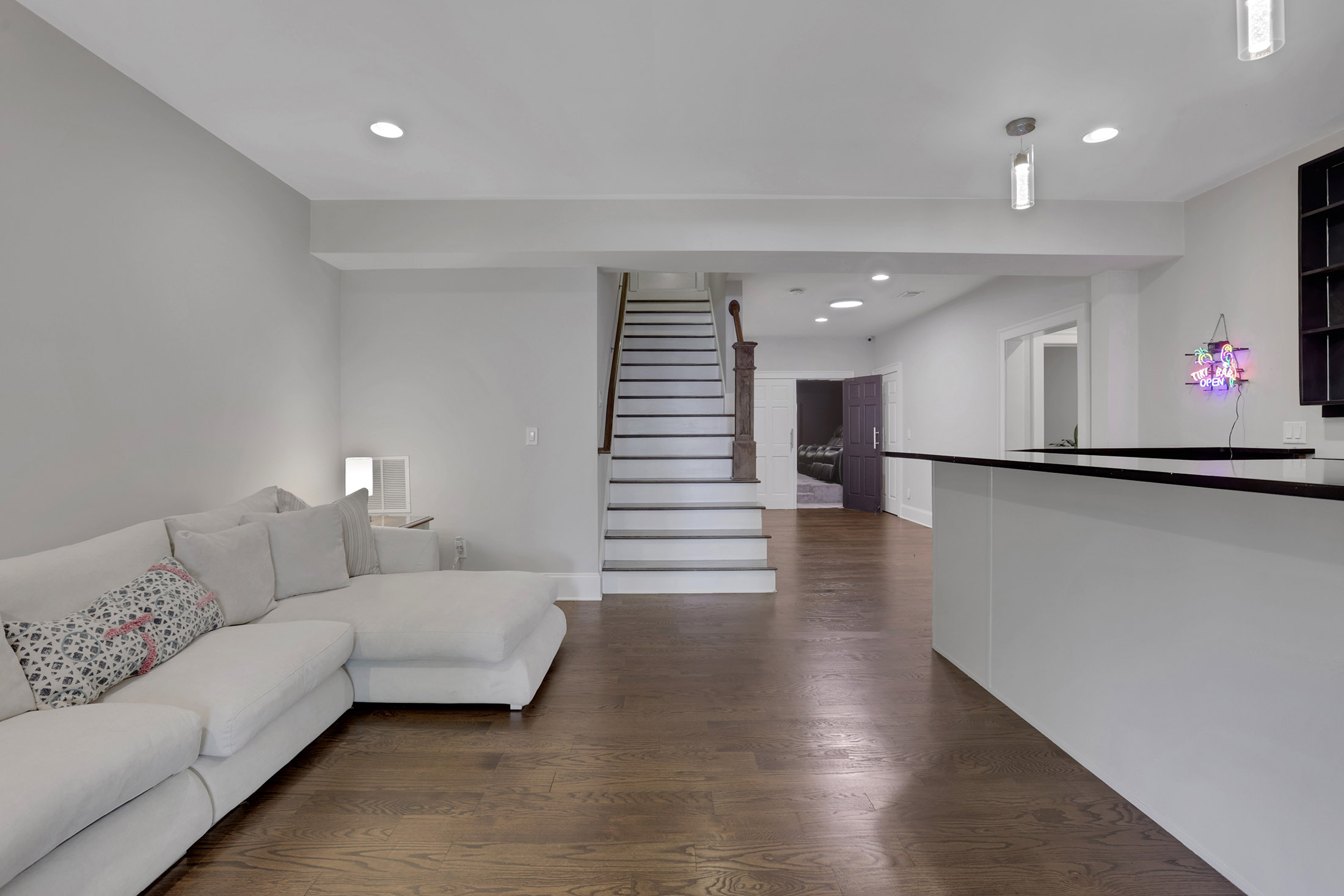  Sophisticated Brick Residence in Coveted Brookhaven Location - 物件實景