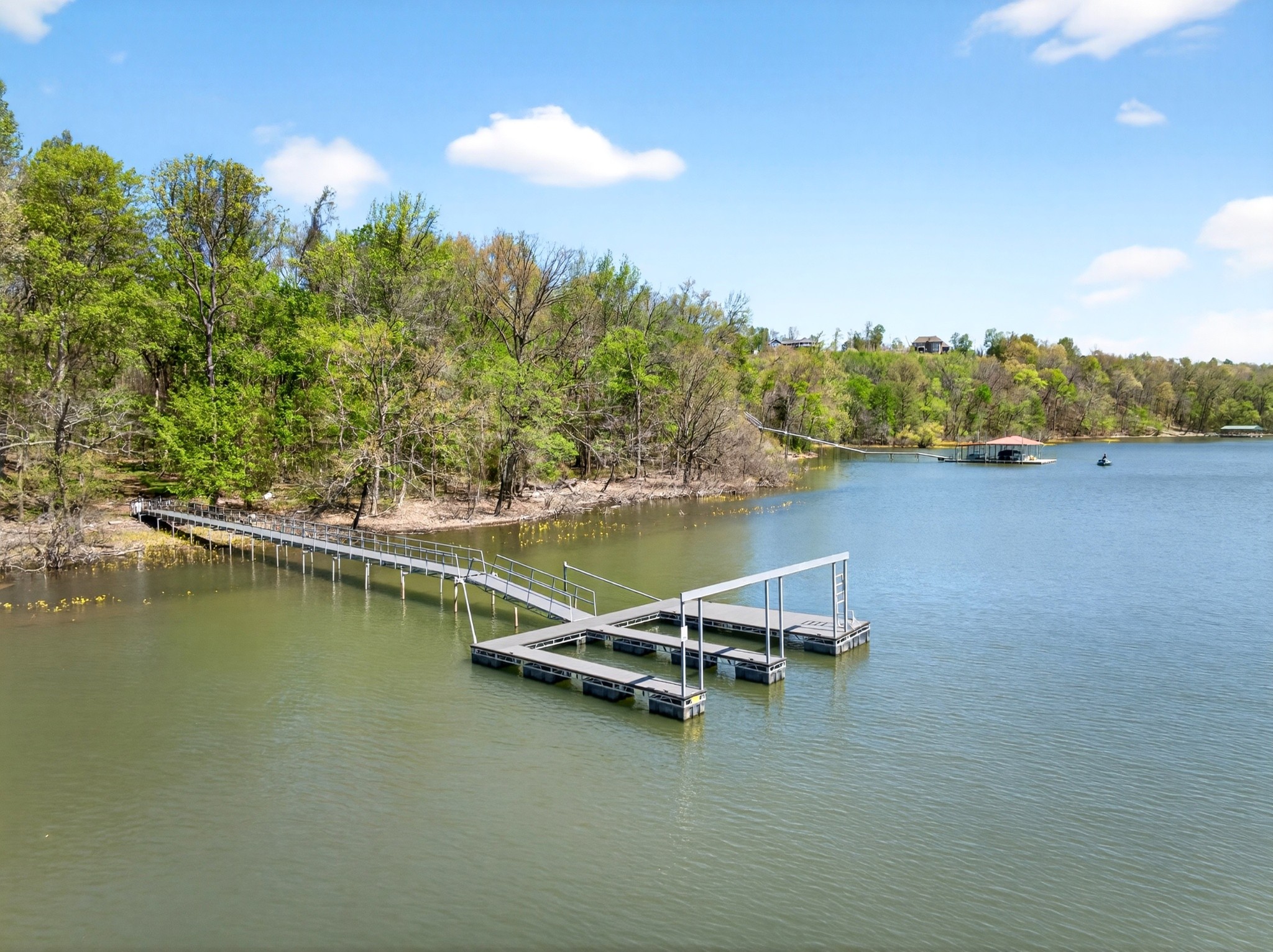 Dover, Tennessee, 37058, United States, 4 Bedrooms Bedrooms, ,3 BathroomsBathrooms,Residential,For Sale,2033493