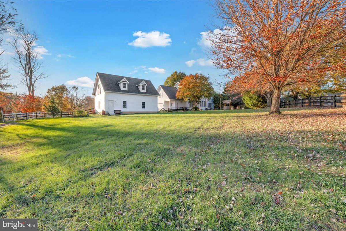 Hamilton, Virginia, 20158, United States, 4 Bedrooms Bedrooms, ,5 BathroomsBathrooms,Residential,For Sale,1987096