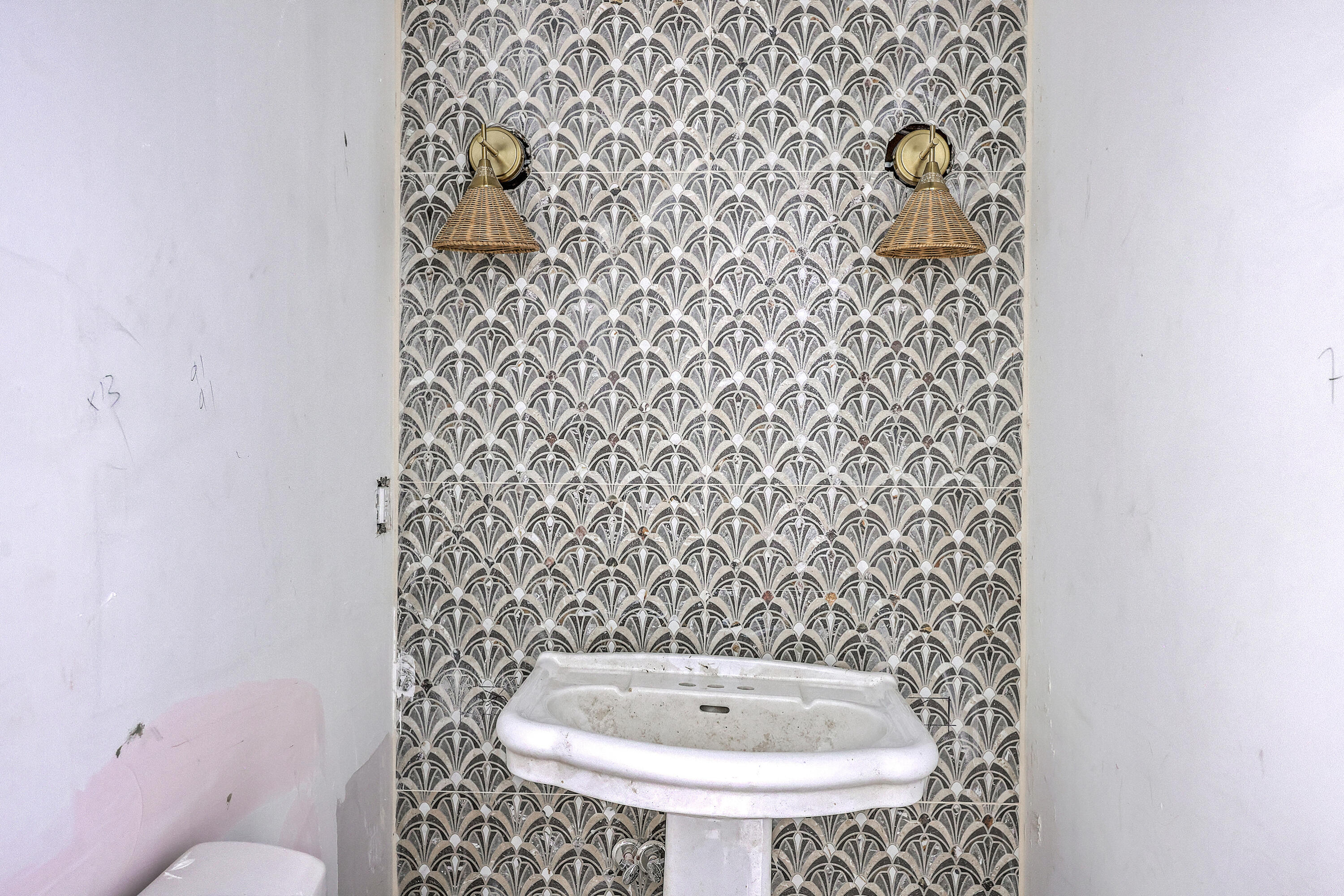 Summerville, South Carolina, 29485, United States, 5 Bedrooms Bedrooms, ,6 BathroomsBathrooms,Residential,For Sale,1977326