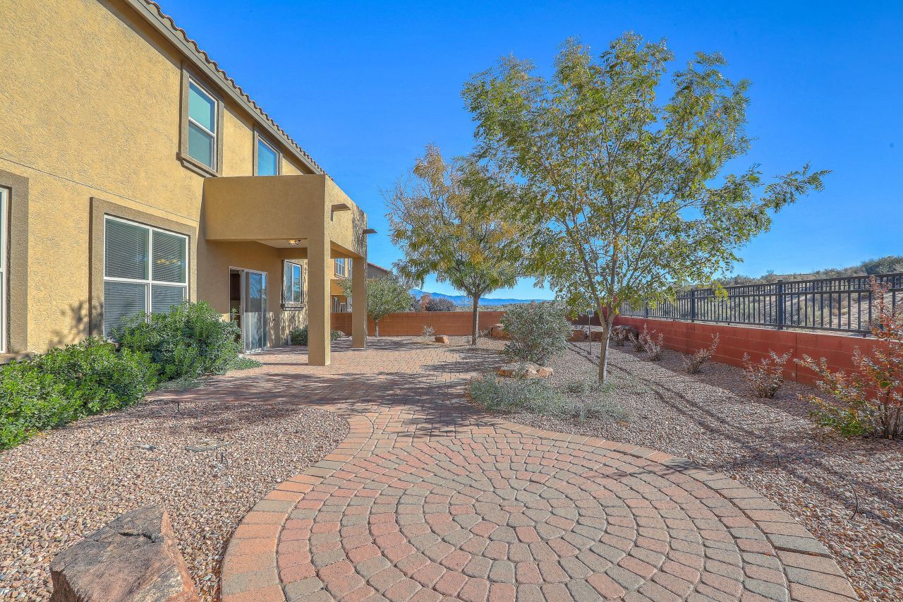 Rio Rancho, New Mexico, 87124, United States, 4 Bedrooms Bedrooms, ,3 BathroomsBathrooms,Residential,For Sale,1987621