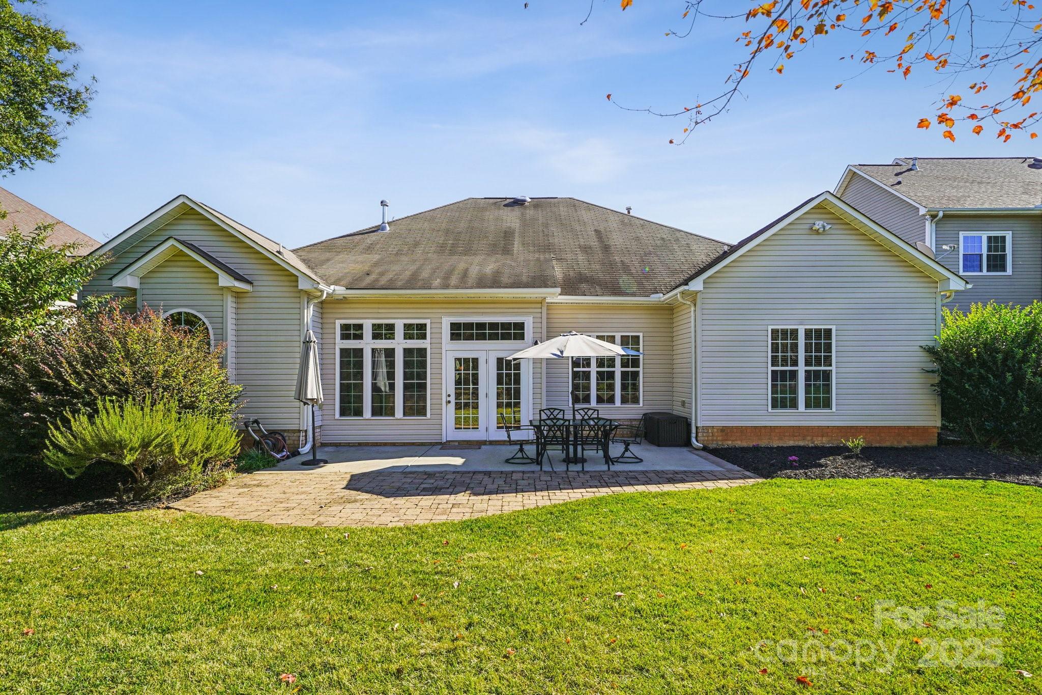 Mooresville, North Carolina, 28115, United States, 4 Bedrooms Bedrooms, ,3 BathroomsBathrooms,Residential,For Sale,1989263