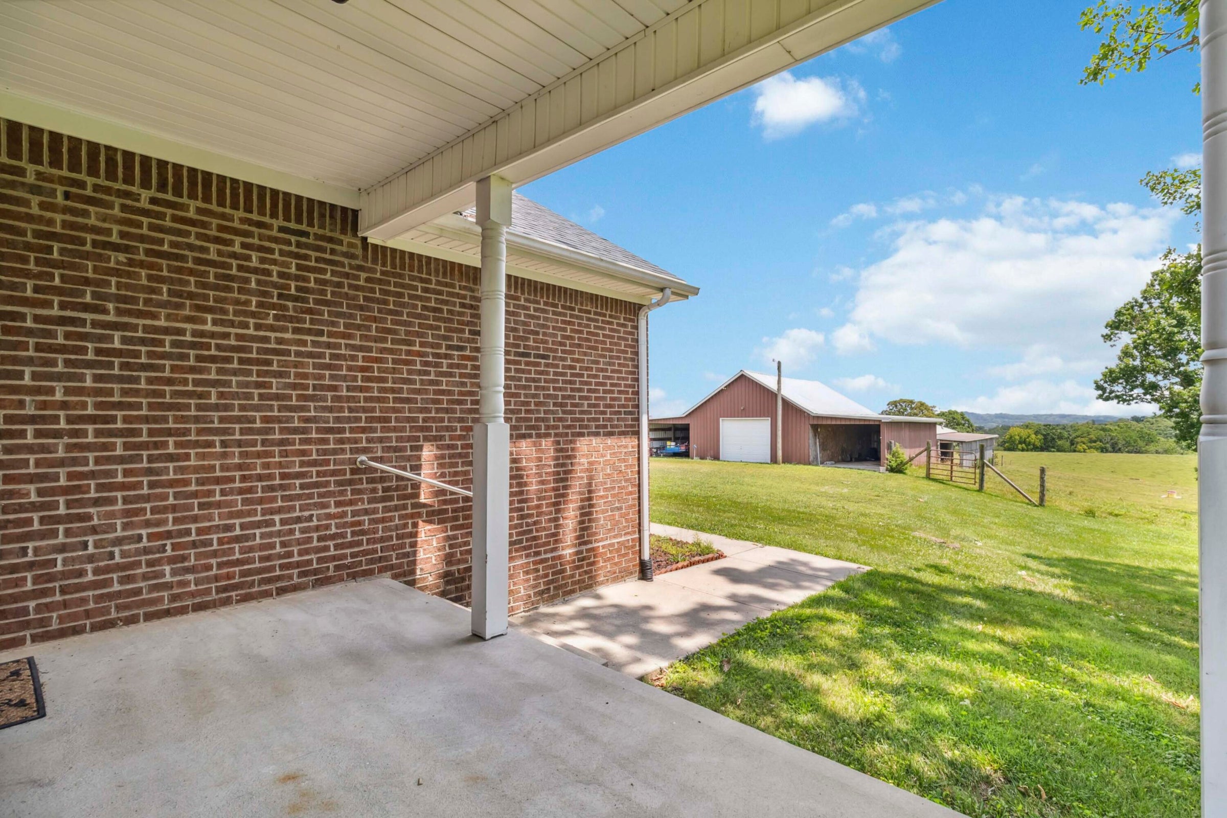 Richmond, Kentucky, 40475, United States, 3 Bedrooms Bedrooms, ,2 BathroomsBathrooms,Residential,For Sale,1977095