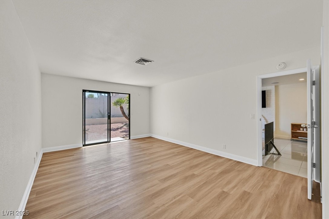 Las Vegas, Nevada, 89102, United States, 3 Bedrooms Bedrooms, ,2 BathroomsBathrooms,Residential,For Sale,1940412
