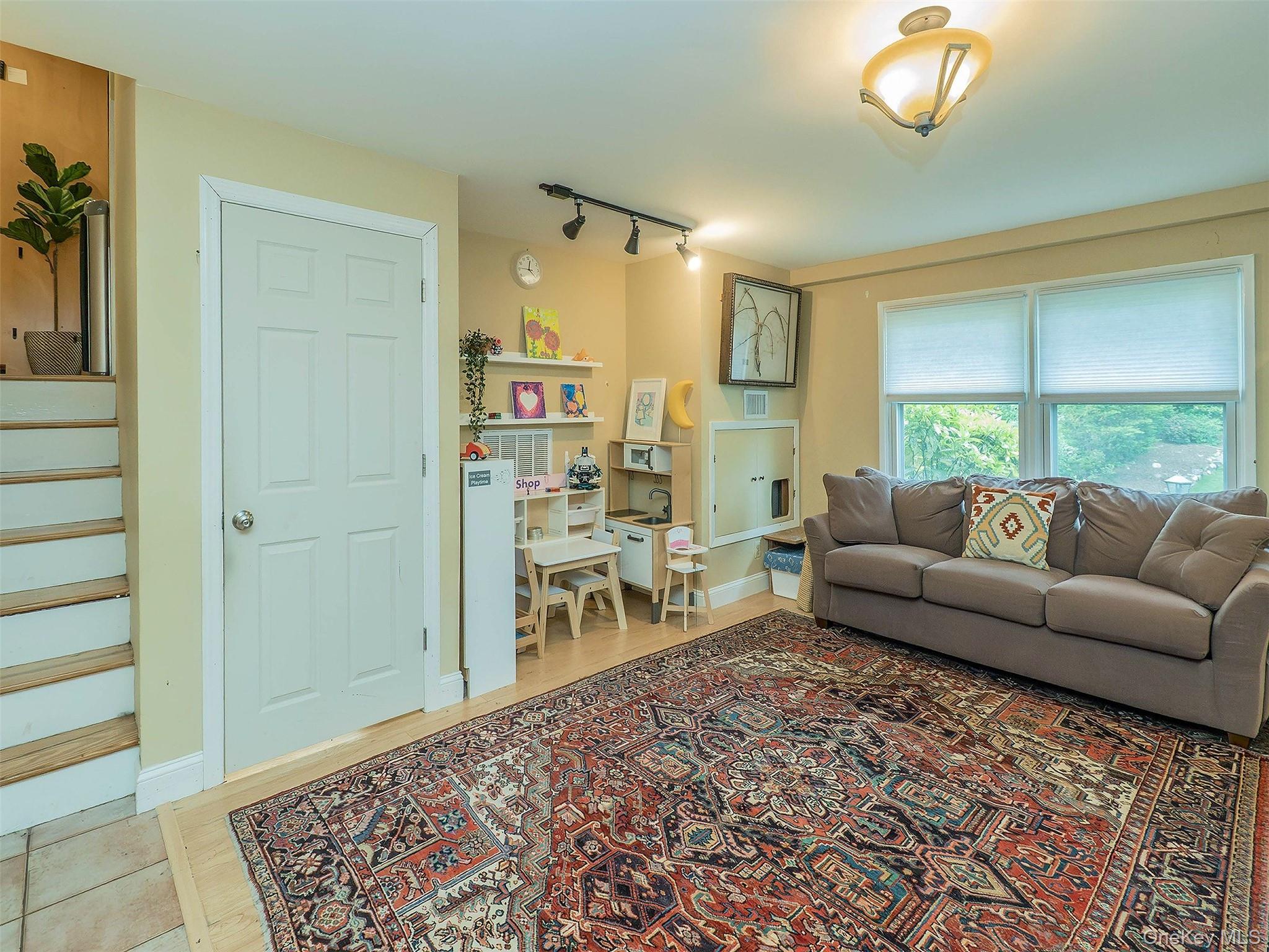  7 Cedar Lane, Glen Head, NY, 11545 - 物件實景