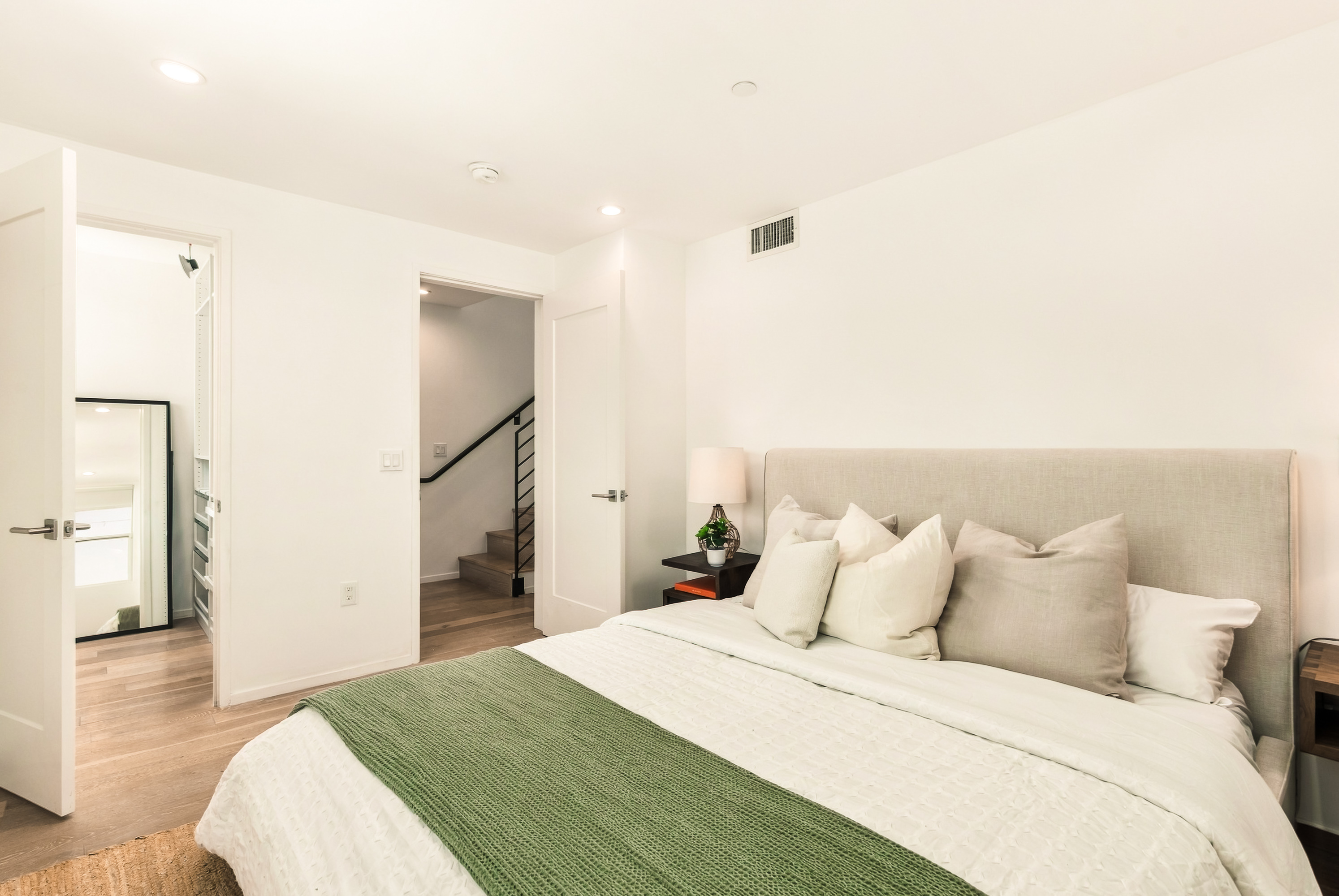  5411 West Wilshire Vista Lane, Los Angeles, CA 90019 - 物件實景