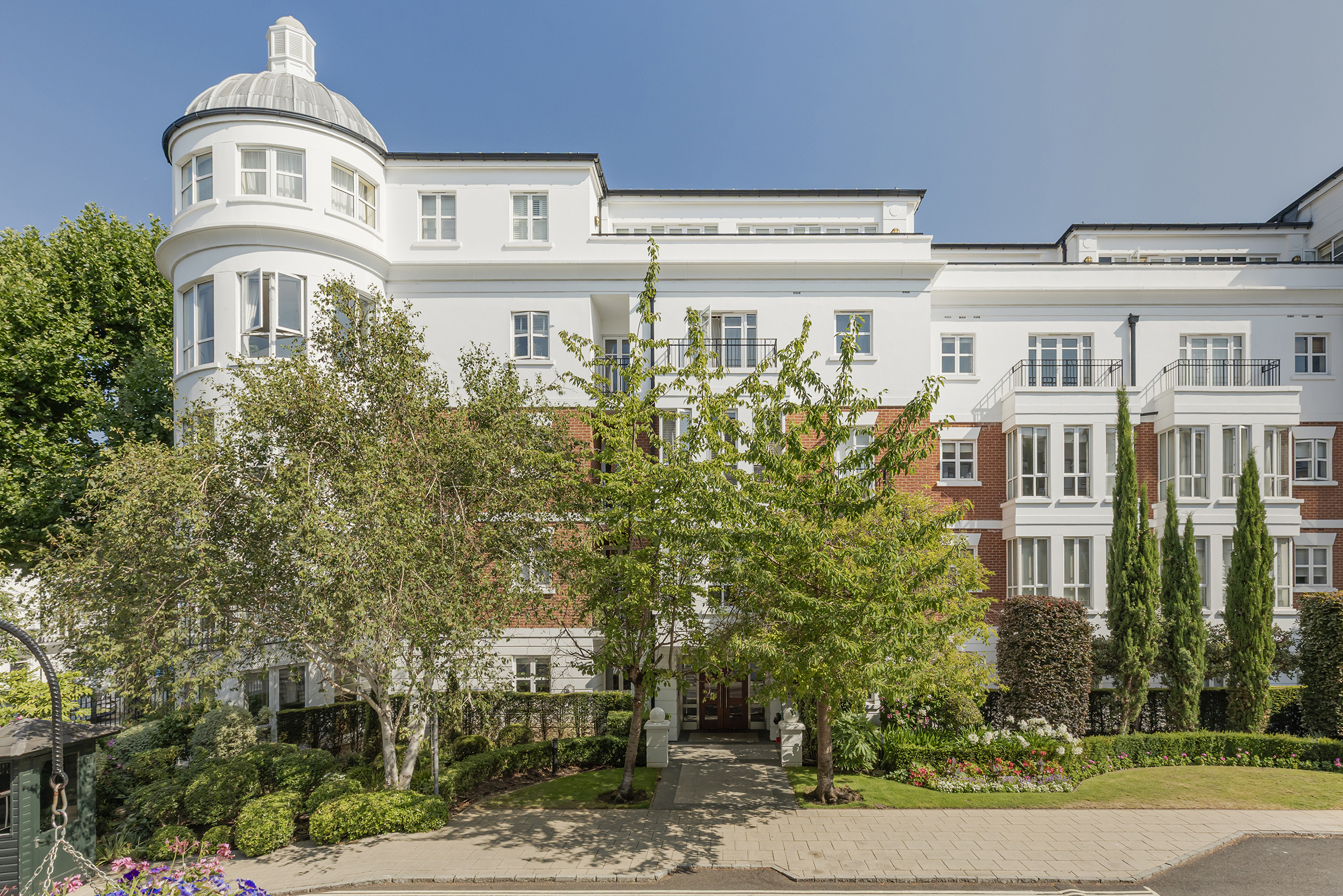  A Third-Floor Apartment with Two Balconies in a Sought-After Kensington Developm - 物件實景