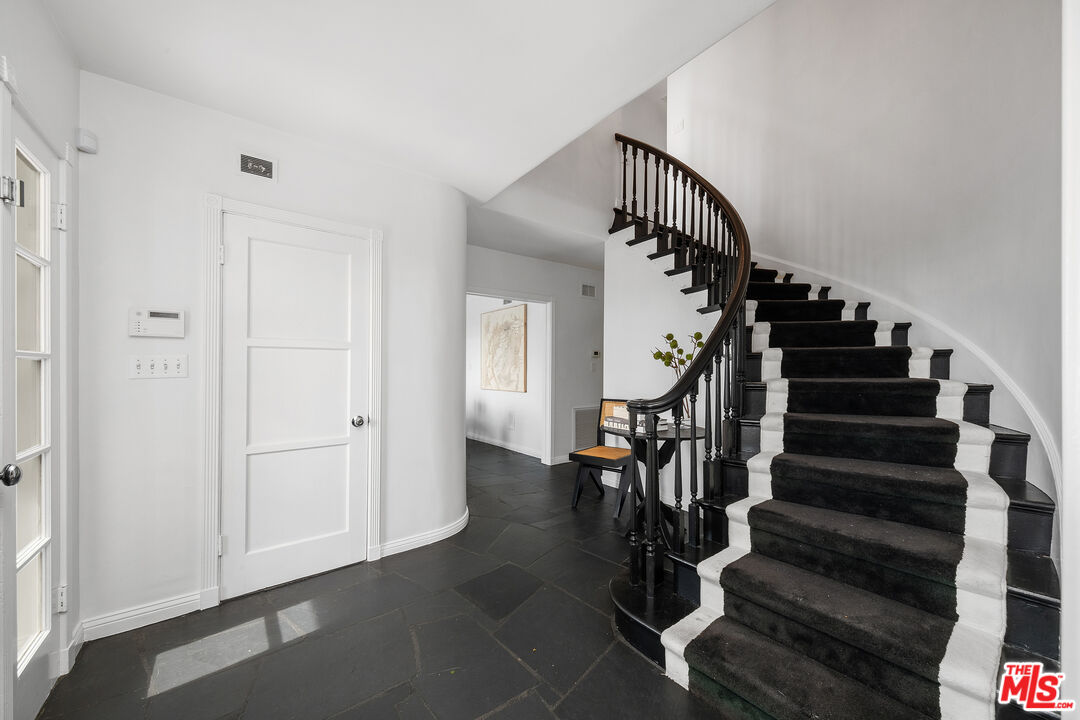 Los Angeles, California, 90069, United States, 4 Bedrooms Bedrooms, ,2 BathroomsBathrooms,Residential,For Sale,1700120