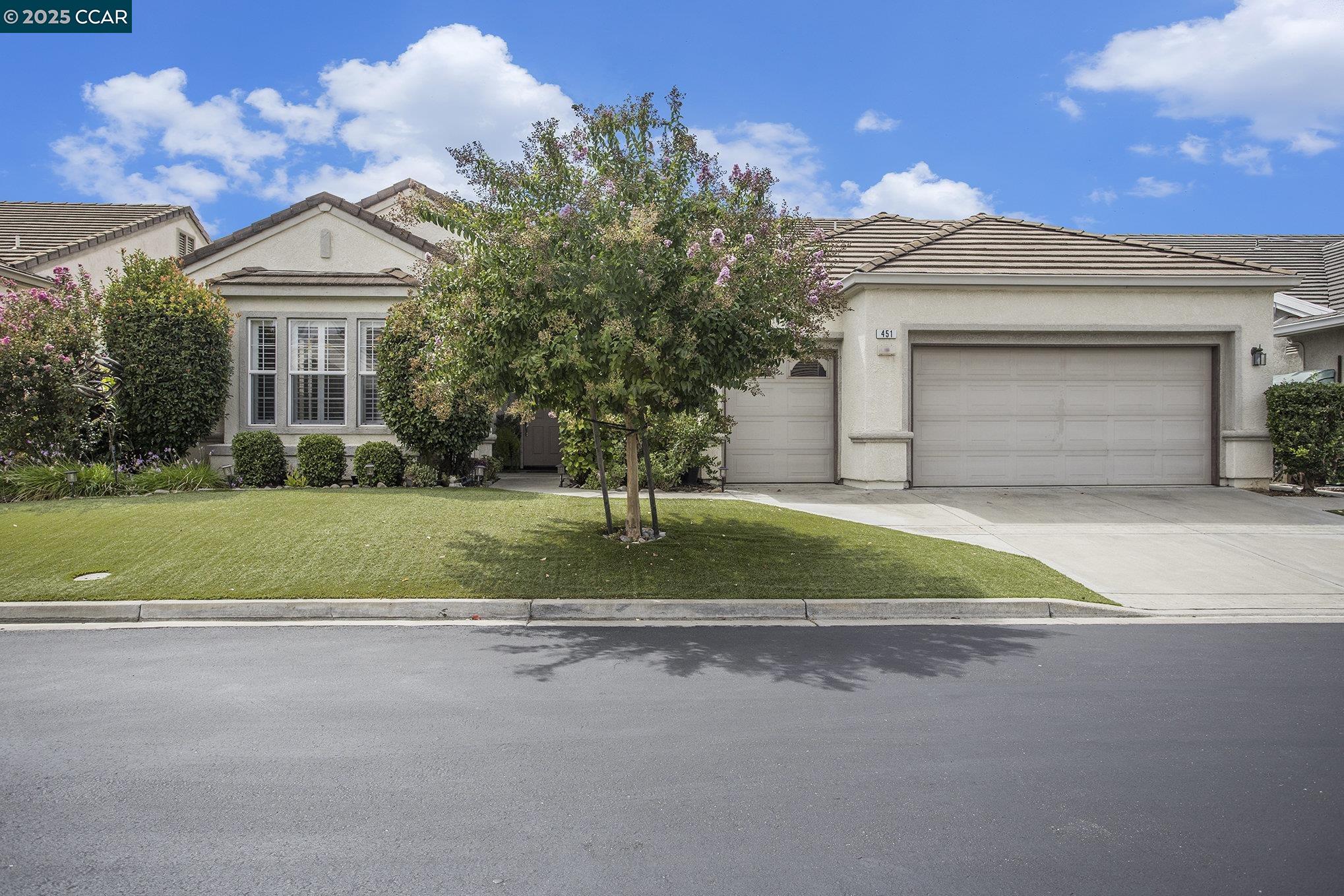 Brentwood, California, 94513, United States, 2 Bedrooms Bedrooms, ,2 BathroomsBathrooms,Residential,For Sale,1950849