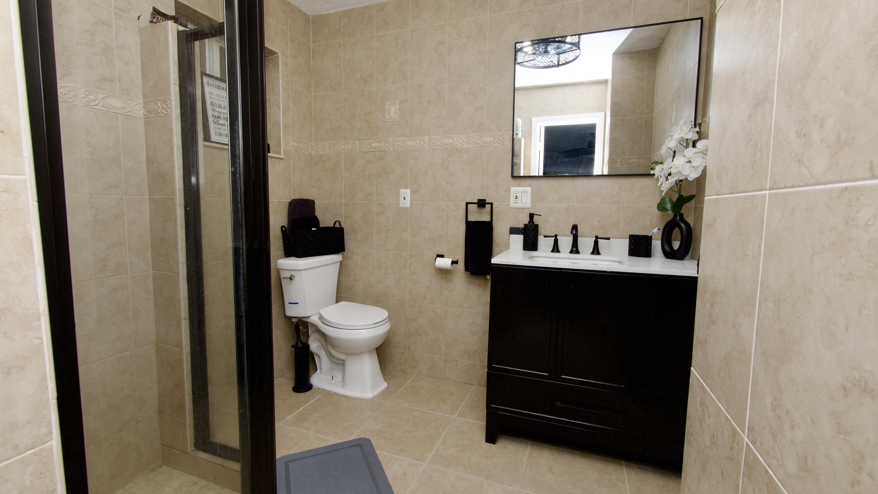 Davie, Florida, 33328, United States, 7 Bedrooms Bedrooms, ,5 BathroomsBathrooms,Residential,For Sale,2039860