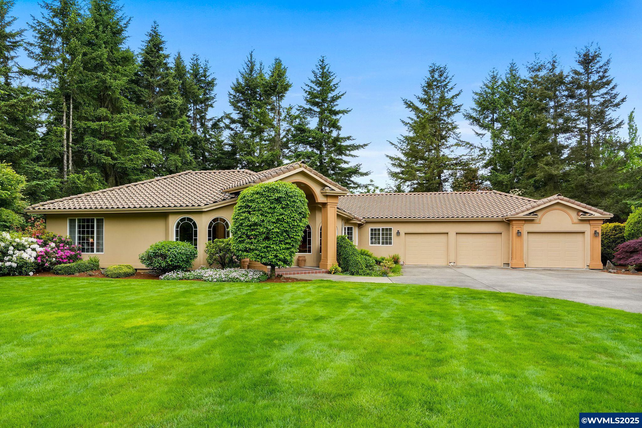 Salem, Oregon, 97317, United States, 3 Bedrooms Bedrooms, ,3 BathroomsBathrooms,Residential,For Sale,1903725