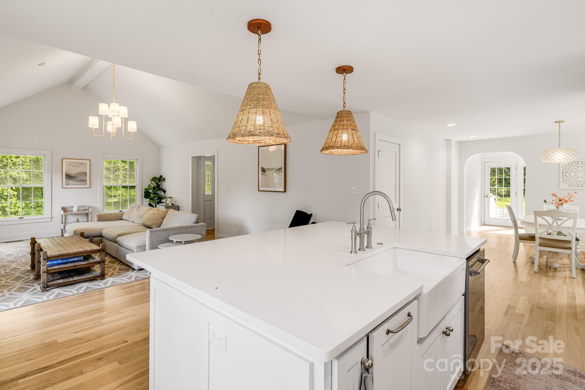 Asheville, North Carolina, 28803, United States, 4 Bedrooms Bedrooms, ,4 BathroomsBathrooms,Residential,For Sale,1825860