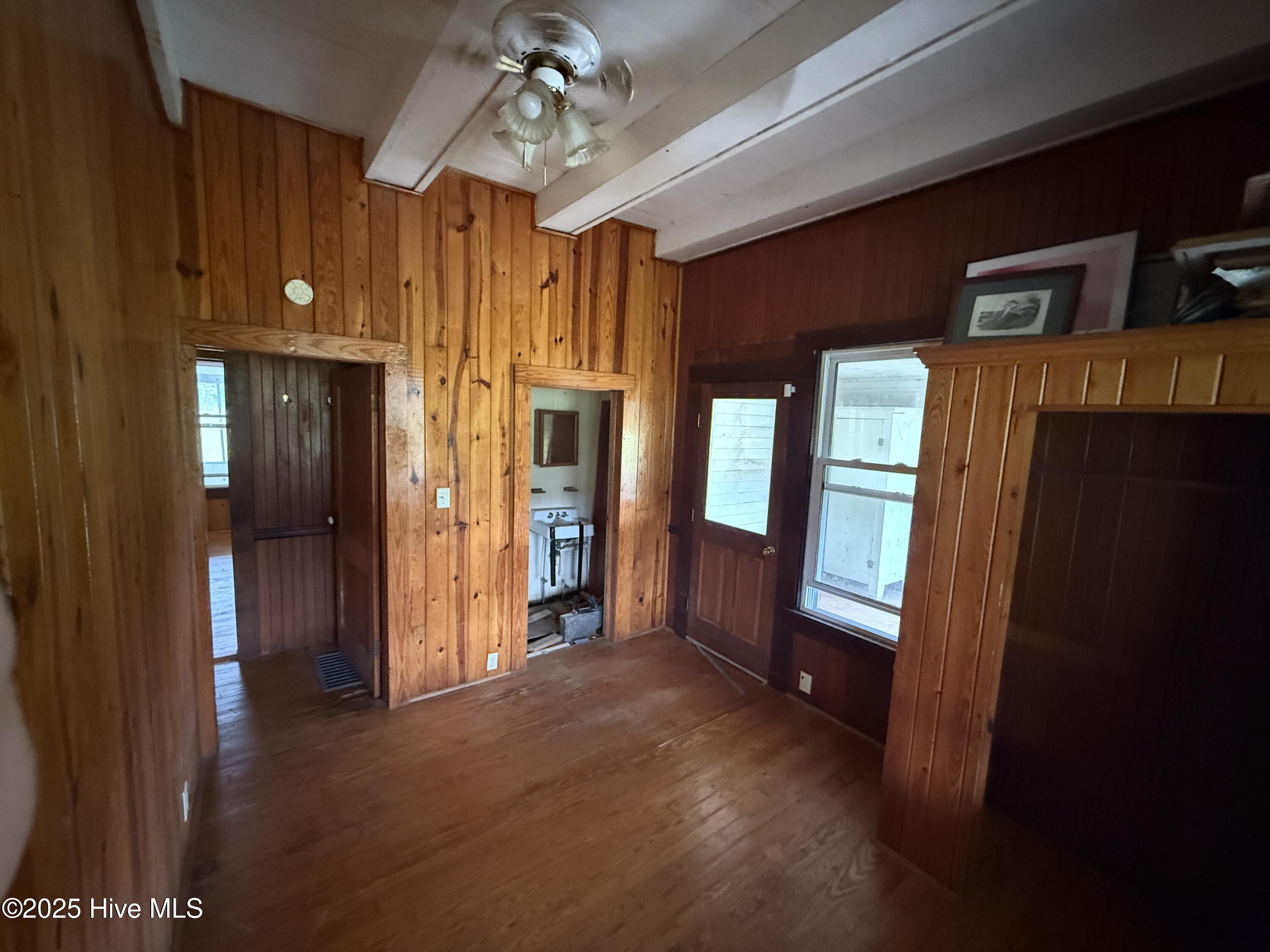 Harrells, North Carolina, 28444, United States, 4 Bedrooms Bedrooms, ,5 BathroomsBathrooms,Residential,For Sale,1955084