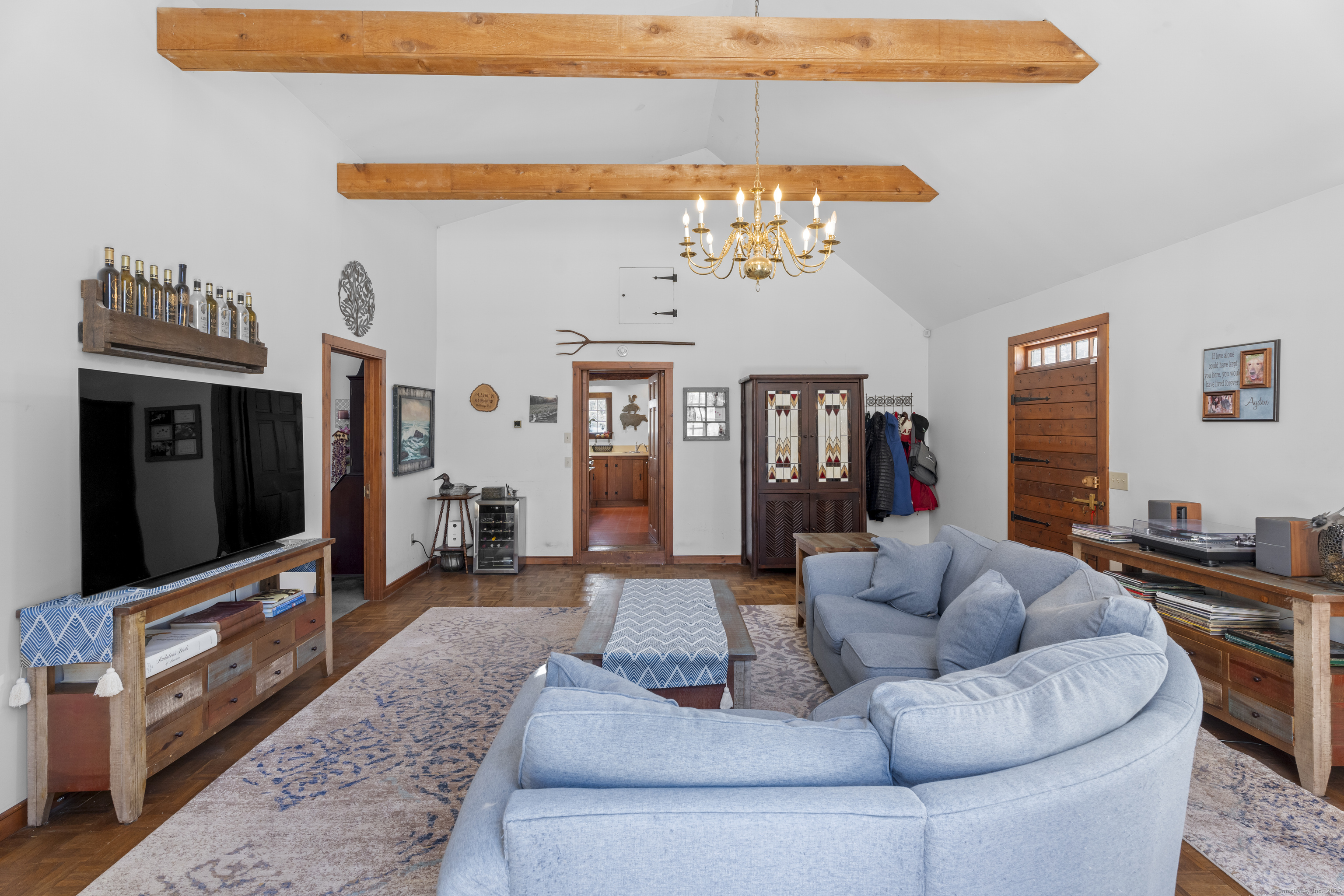 Clinton, Connecticut, 06413, United States, 4 Bedrooms Bedrooms, ,2 BathroomsBathrooms,Residential,For Sale,1998162