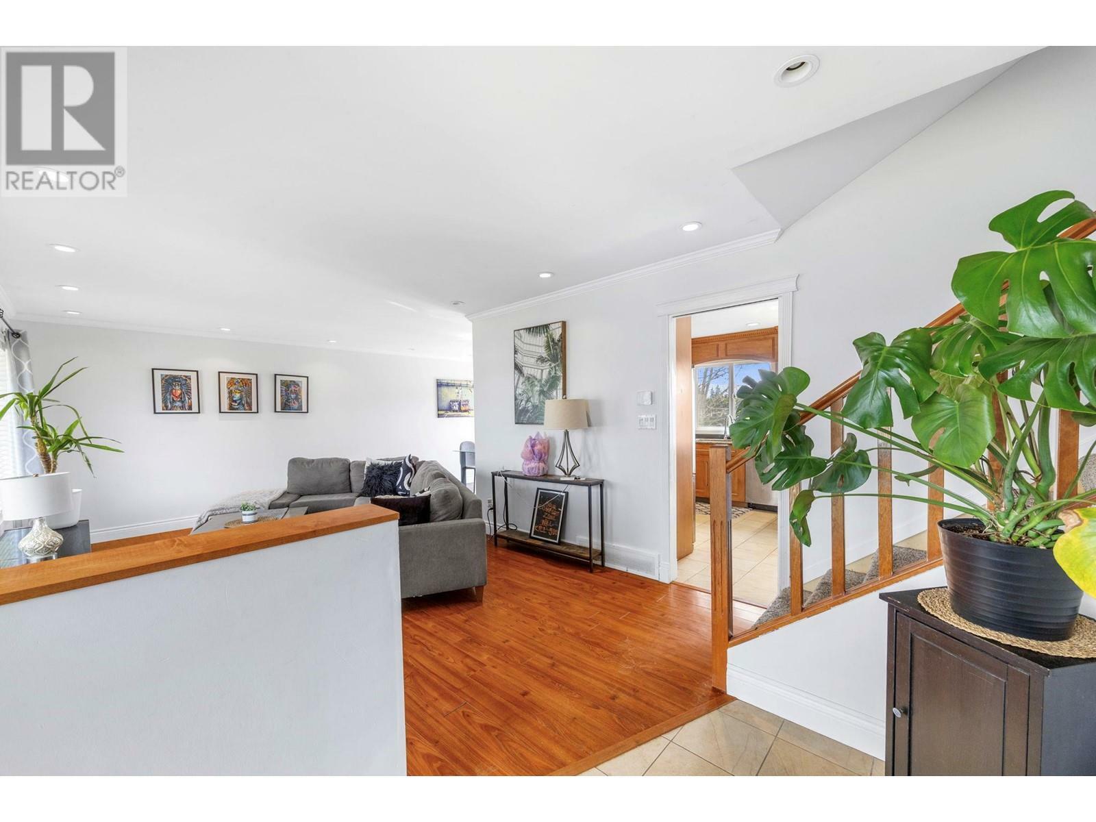 WEST KELOWNA, British Columbia, V1Z 1Z4, CA, 5 Bedrooms Bedrooms, ,1 BathroomBathrooms,Residential,For Sale,1836903