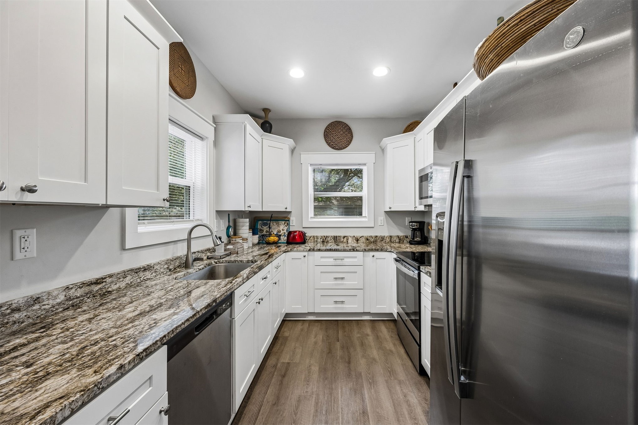 Fernandina Beach, Florida, 32034, United States, 3 Bedrooms Bedrooms, ,2 BathroomsBathrooms,Residential,For Sale,2040424
