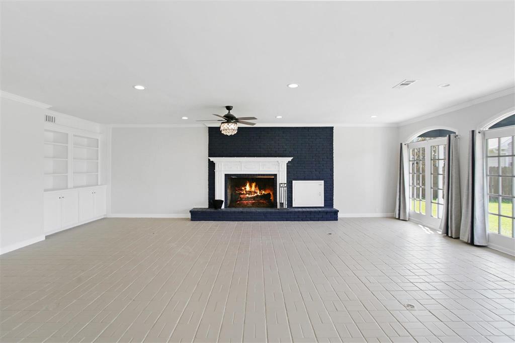 Lake Charles, Louisiana, 70605, United States, 4 Bedrooms Bedrooms, ,4 BathroomsBathrooms,Residential,For Sale,1979416