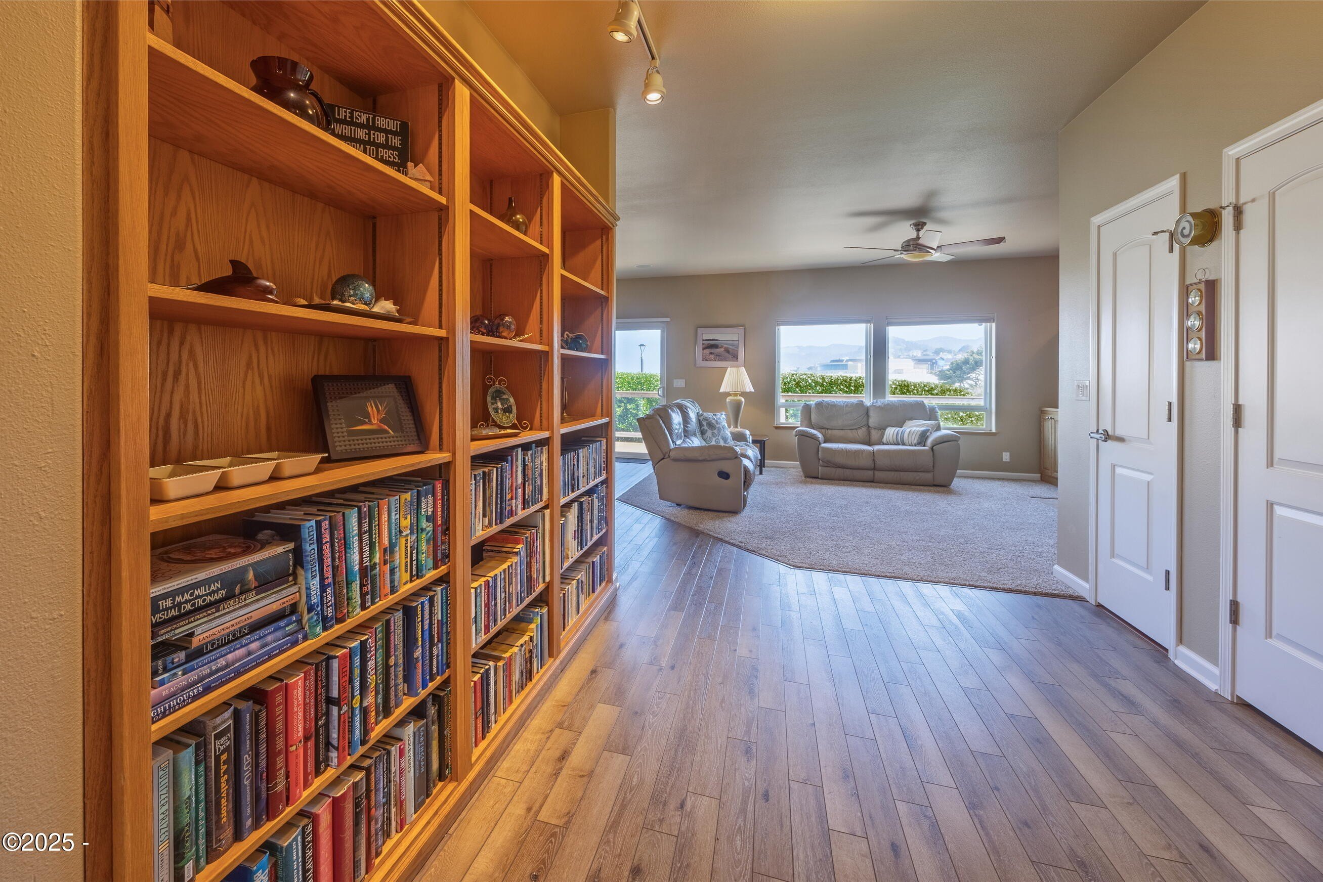 Lincoln City, Oregon, 97367, United States, 4 Bedrooms Bedrooms, ,Residential,For Sale,1793878