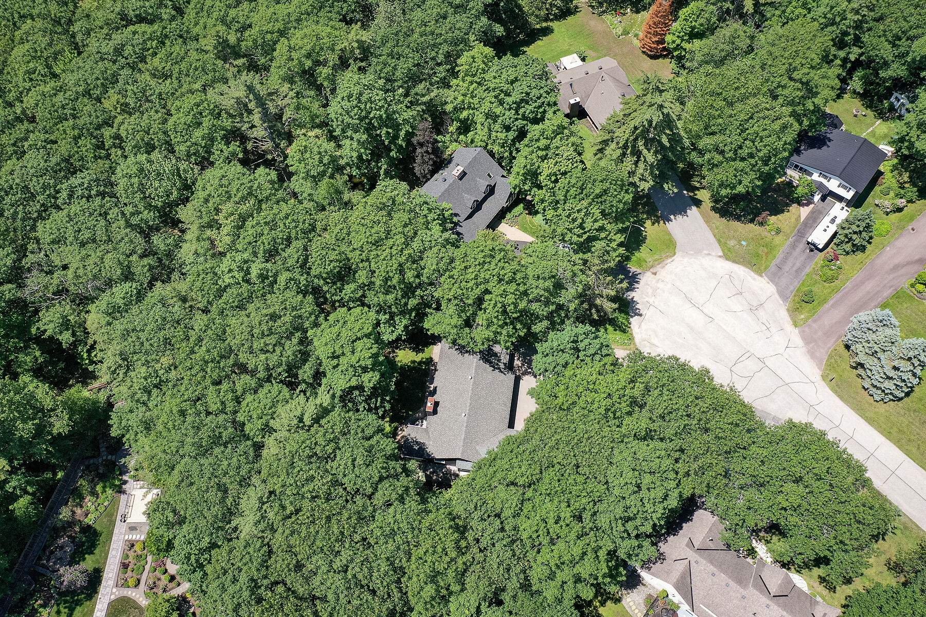  Sought After Tiffany Trail - 物件實景