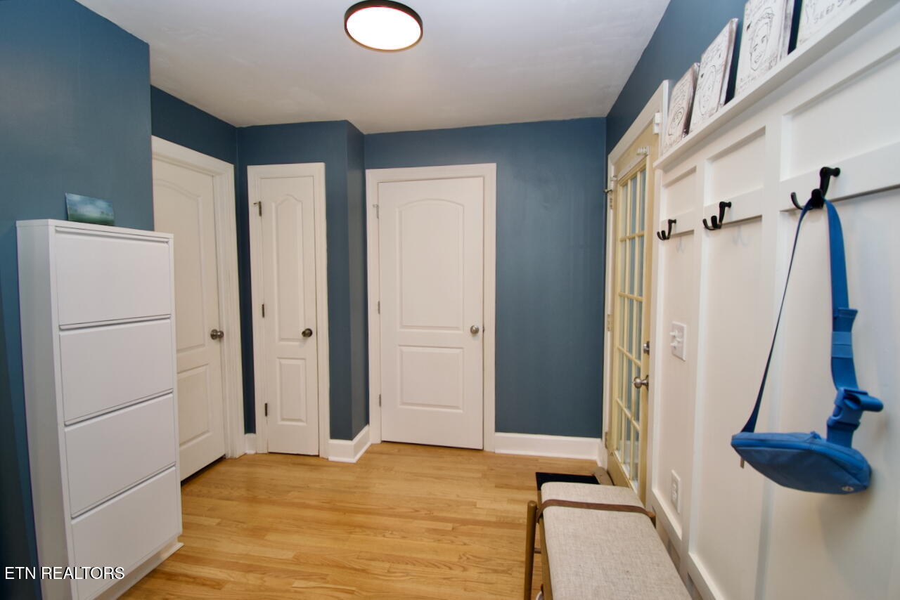 Maryville, Tennessee, 37803, United States, 4 Bedrooms Bedrooms, ,3 BathroomsBathrooms,Residential,For Sale,1989272