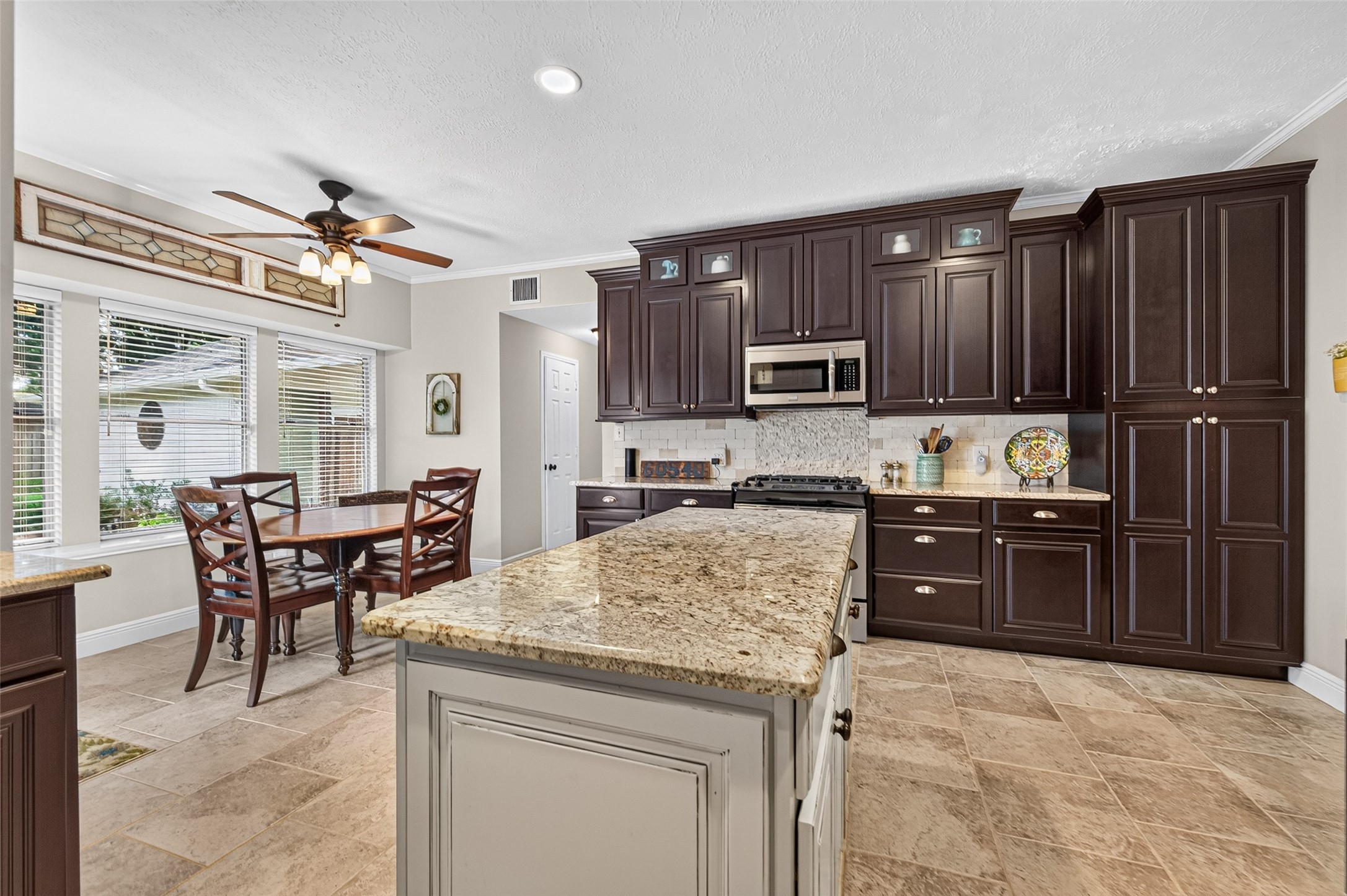  2907 Prairie Hill Court - 物件實景