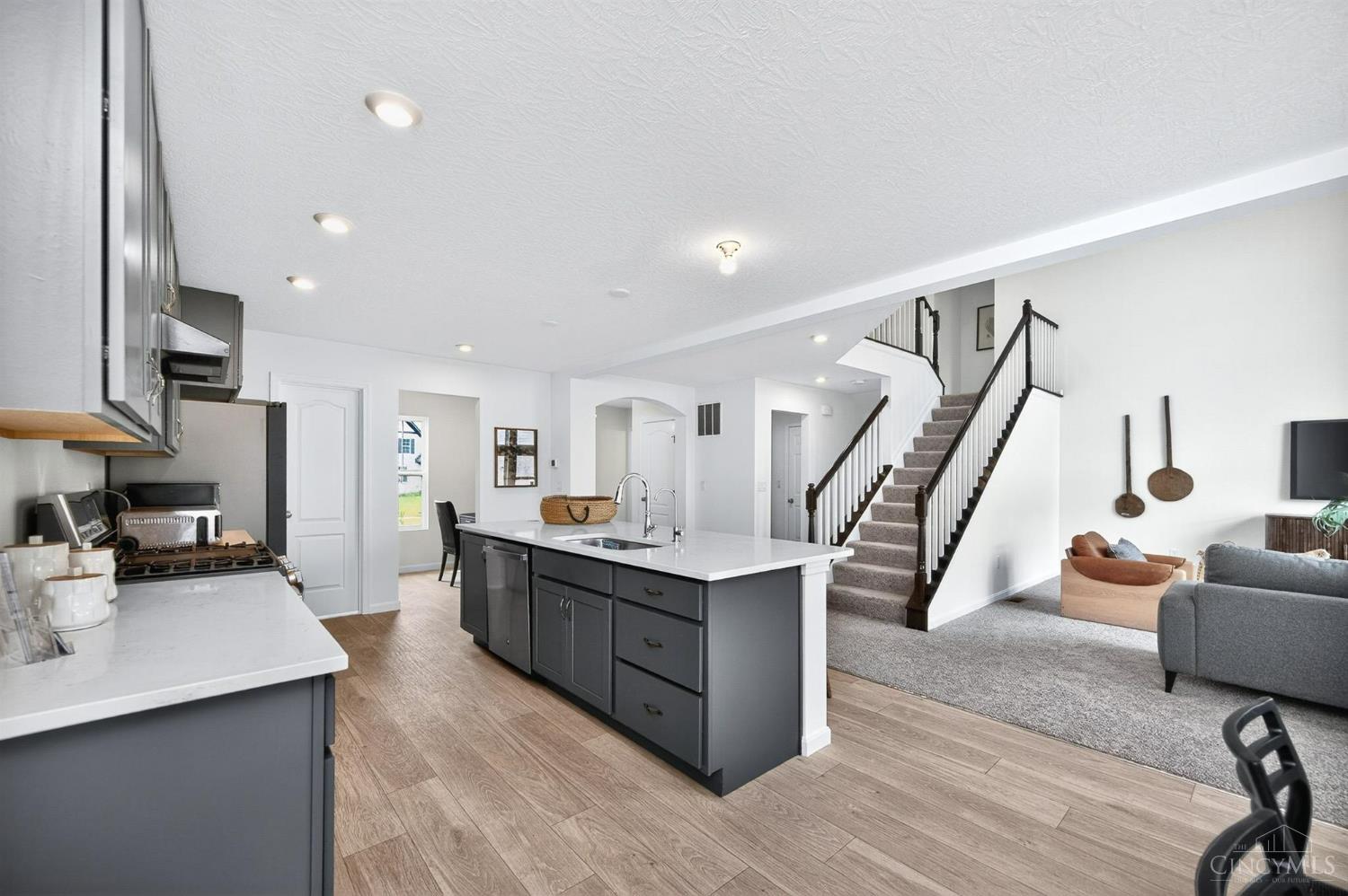 Turtle Creek Twp, Ohio, 45036, United States, 5 Bedrooms Bedrooms, ,4 BathroomsBathrooms,Residential,For Sale,1890162