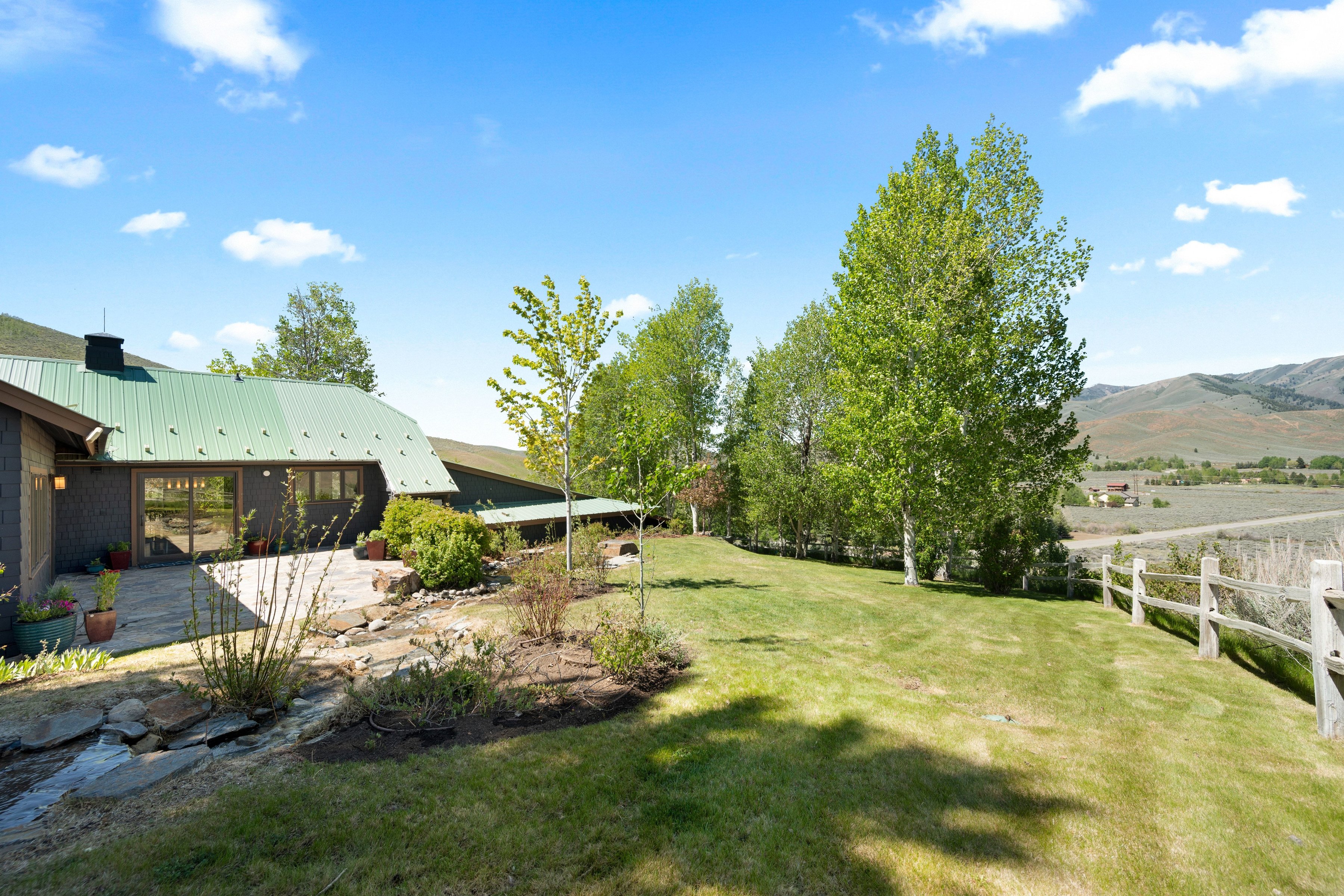  Canyon View Home on 5+ Acres with Pickleball Court - 物件實景