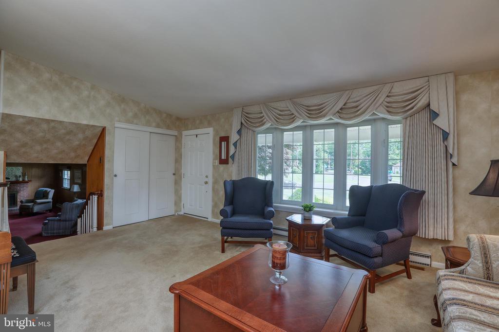 Morrisville, Pennsylvania, 19067, United States, 4 Bedrooms Bedrooms, ,3 BathroomsBathrooms,Residential,For Sale,1907545