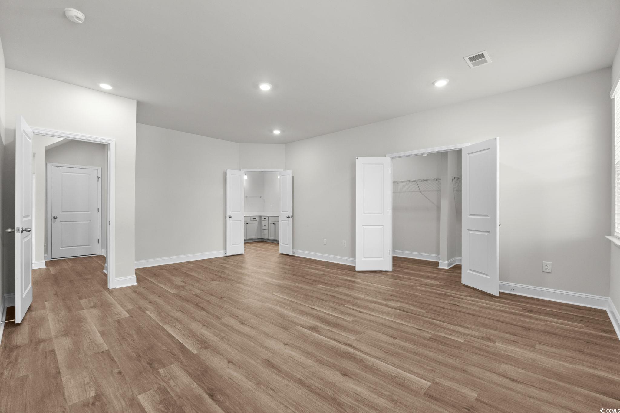 Myrtle Beach, South Carolina, 29579, United States, 5 Bedrooms Bedrooms, ,4 BathroomsBathrooms,Residential,For Sale,1960870