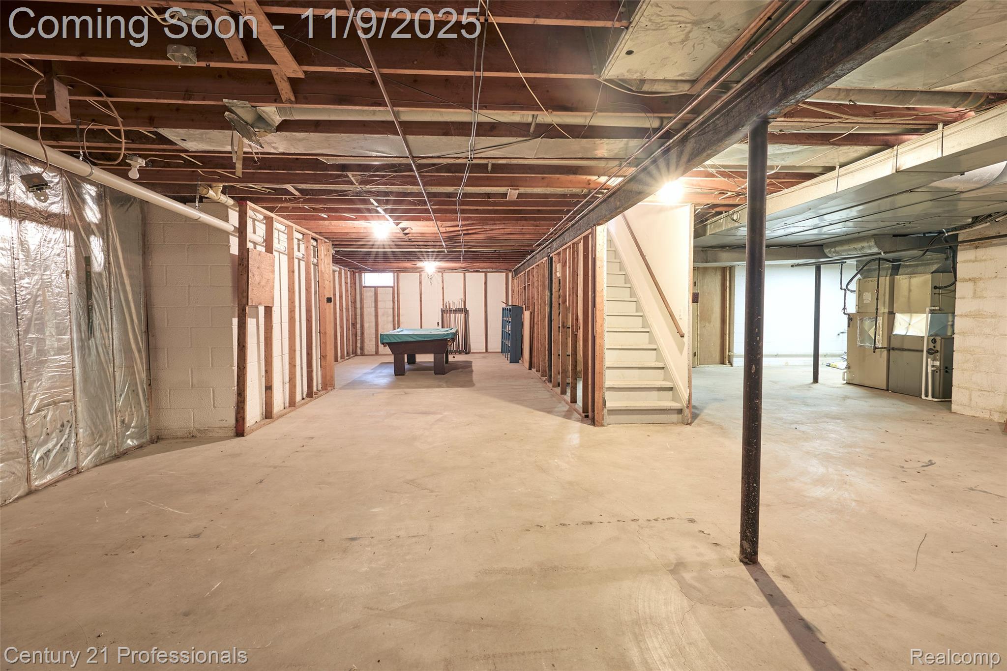 Rochester, Michigan, 48306, United States, 5 Bedrooms Bedrooms, ,6 BathroomsBathrooms,Residential,For Sale,1987117