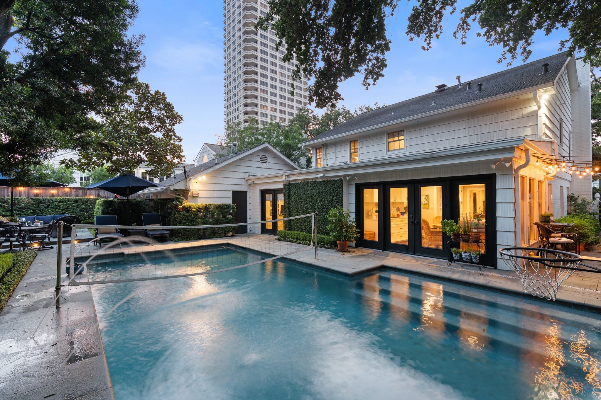  2419 Avalon Place - 物件實景