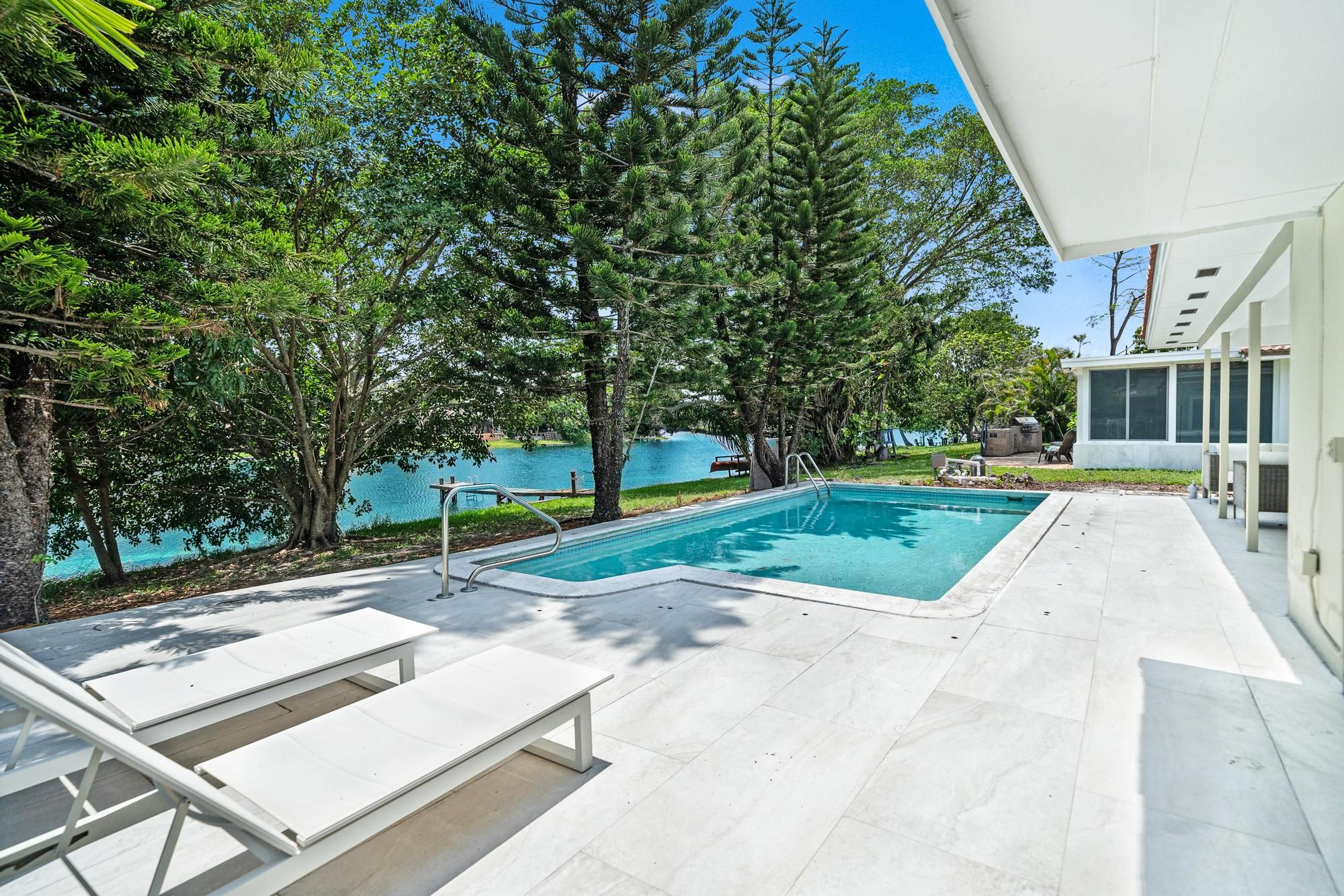  6750 White Oak Dr, Miami Lakes, FL, 33014 - 物件實景