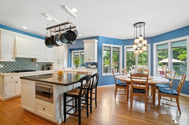 MONROE, Michigan, 48162, United States, 4 Bedrooms Bedrooms, ,7 BathroomsBathrooms,Residential,For Sale,1995576