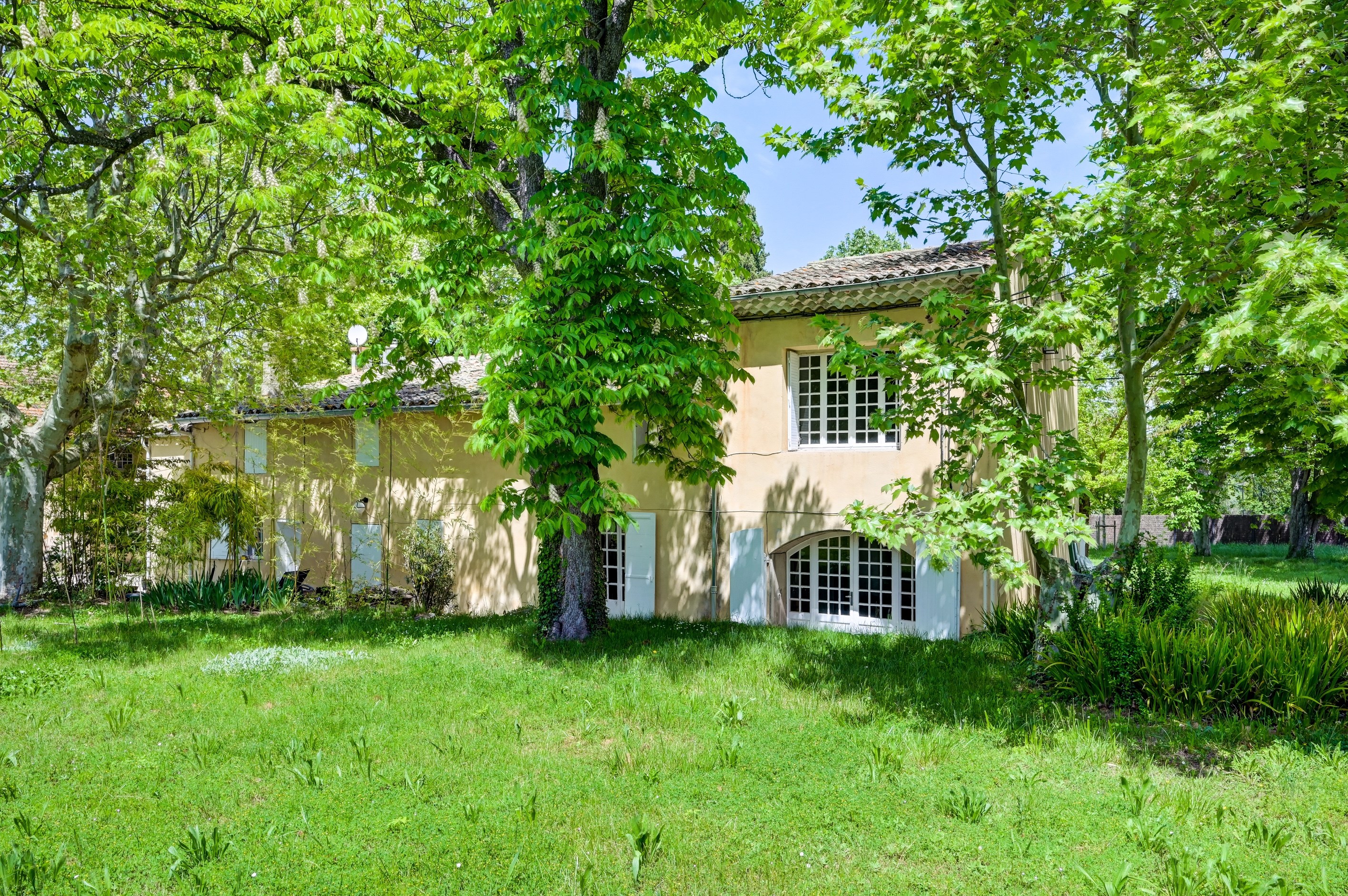  Rare on the market – Farmhouse for full renovation – North Aix-en-Provence - 物件實景