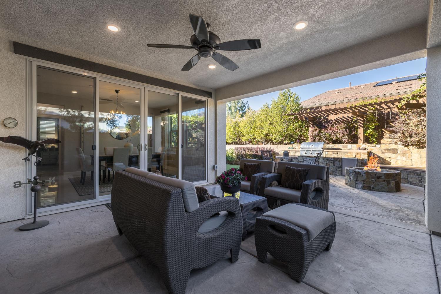 El Dorado Hills, California, 95762, United States, 3 Bedrooms Bedrooms, ,3 BathroomsBathrooms,Residential,For Sale,1987494