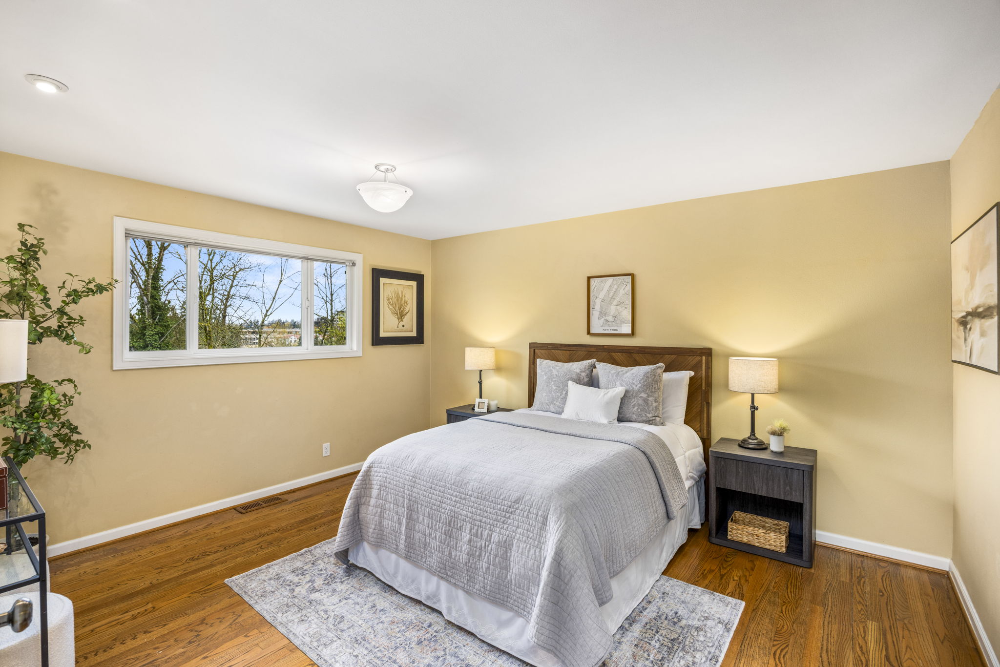  231 105th Ave SE, Bellevue, WA 98004 - 物件實景